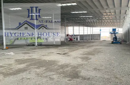 Warehouse - Studio - 1 Bathroom for rent in Umm Al Thuoob - Umm Al Quwain