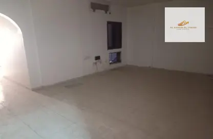 Apartment - 2 Bedrooms - 2 Bathrooms for rent in Abu shagara Building 2 - Budaniq - Al Qasimia - Sharjah