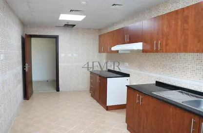 Apartment - 2 Bedrooms - 3 Bathrooms for sale in Olympic Park 4 - Olympic Park Towers - Dubai Sports City - Dubai