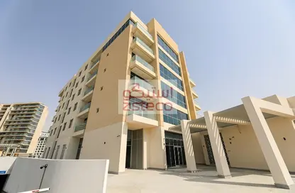 Apartment - 3 Bedrooms - 3 Bathrooms for rent in Al Raha Beach - Abu Dhabi