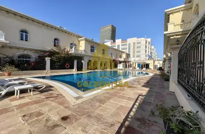 Villa - 5 Bedrooms - 7 Bathrooms for rent in Khalidiya Centre - Cornich Al Khalidiya - Al Khalidiya - Abu Dhabi