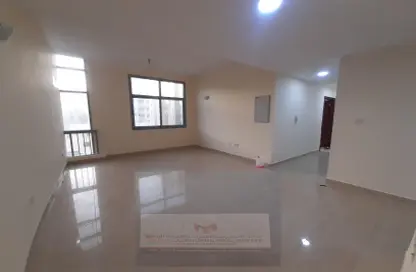 Apartment - 2 Bedrooms - 2 Bathrooms for rent in Shabiya 9 - Shabiya - Mussafah - Abu Dhabi