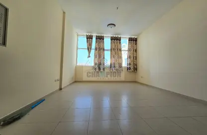 Apartment - Studio - 1 Bathroom for rent in Silicon Gates 4 - Silicon Gates - Dubai Silicon Oasis - Dubai