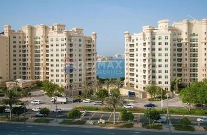 Apartment - 3 Bedrooms - 3 Bathrooms for sale in Al Hamri - Shoreline Apartments - Palm Jumeirah - Dubai