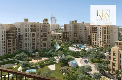 Apartment - 3 Bedrooms - 5 Bathrooms for sale in Lamaa - Madinat Jumeirah Living - Umm Suqeim - Dubai