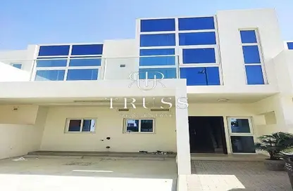 Townhouse - 3 Bedrooms - 4 Bathrooms for rent in Zinnia - The Roots DAMAC Hills 2 - Damac Hills 2 - Dubai