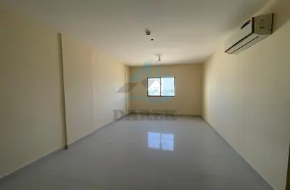 Apartment - 2 Bedrooms - 2 Bathrooms for rent in Al Jurf Industrial 3 - Al Jurf Industrial - Ajman