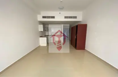 Apartment - 1 Bathroom for rent in Al Amir Residence - Jumeirah Village Circle - Dubai