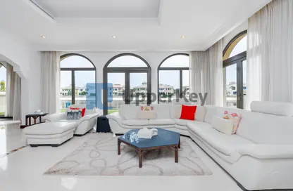 Villa - 4 Bedrooms - 5 Bathrooms for rent in Signature Villas Frond F - Signature Villas - Palm Jumeirah - Dubai