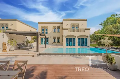 Villa - 5 Bedrooms - 6 Bathrooms for sale in Regional - Jumeirah Park - Dubai