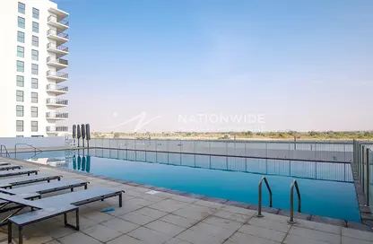 Apartment - 2 Bedrooms - 2 Bathrooms for sale in Waters Edge - Yas Island - Abu Dhabi