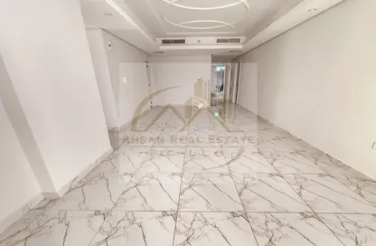 Apartment - 3 Bedrooms - 3 Bathrooms for rent in AlFalah - Muwaileh Commercial - Sharjah