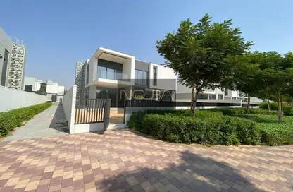 Villa - 5 Bedrooms - 6 Bathrooms for rent in Murooj Al Furjan - Al Furjan - Dubai