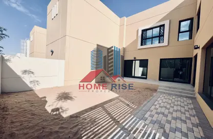 Villa - 4 Bedrooms - 5 Bathrooms for rent in Sharjah Sustainable City - Sharjah