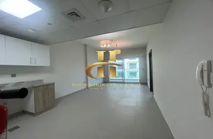 Apartment - 1 Bedroom - 2 Bathrooms for rent in Dune Residency - Jumeirah Village Circle - Dubai