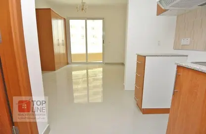 Apartment - 1 Bathroom for rent in Lakeside Tower B - Lakeside Residence - Dubai Production City (IMPZ) - Dubai