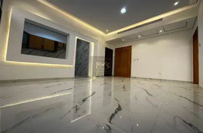 Apartment - 1 Bedroom - 1 Bathroom for rent in Airport Road - Abu Dhabi