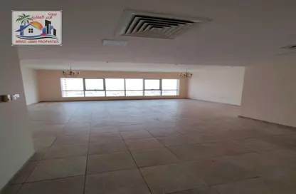 Apartment - 3 Bedrooms - 3 Bathrooms for rent in Dar Al Majaz - Jamal Abdul Nasser Street - Al Majaz - Sharjah