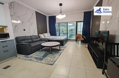 Apartment - 1 Bathroom for sale in Burj Al Nujoom - Downtown Dubai - Dubai