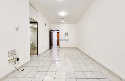 Apartment - Studio - 1 Bathroom for rent in Al Hamriya - Bur Dubai - Dubai