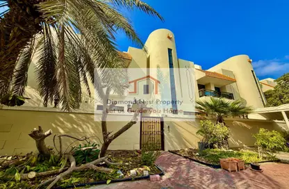 Villa - 4 Bedrooms - 5 Bathrooms for rent in Al Karamah - Abu Dhabi