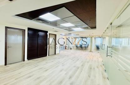 Office Space - Studio - 1 Bathroom for rent in One Lake Plaza - JLT Cluster T - Jumeirah Lake Towers - Dubai