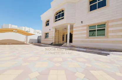 Villa - 6 Bedrooms - 7 Bathrooms for rent in Ramlat Zakher - Zakher - Al Ain