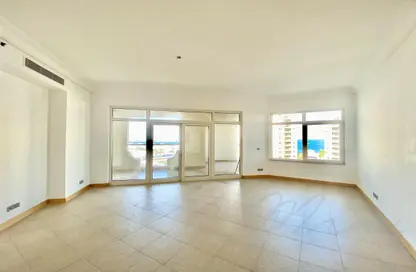 Apartment - 3 Bedrooms - 4 Bathrooms for rent in Al Shahla - Shoreline Apartments - Palm Jumeirah - Dubai