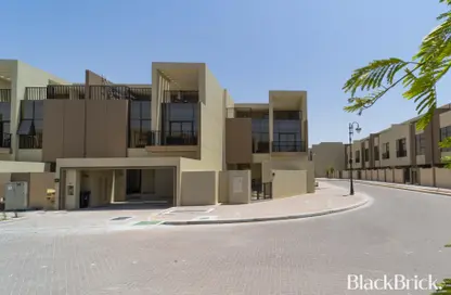 تاون هاوس - 4 غرف نوم - 5 حمامات للايجار في قرية سيفيلا - قمم النصر - مدينة دبي الرياضية - دبي