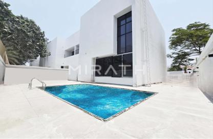 Villa - 4 Bedrooms - 4 Bathrooms for rent in Umm Suqeim 1 Villas - Umm Suqeim 1 - Umm Suqeim - Dubai