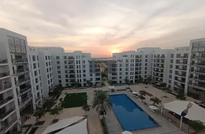 Apartment - 2 Bedrooms - 2 Bathrooms for rent in Zahra Apartments 2A - Zahra Apartments - Town Square - Dubai