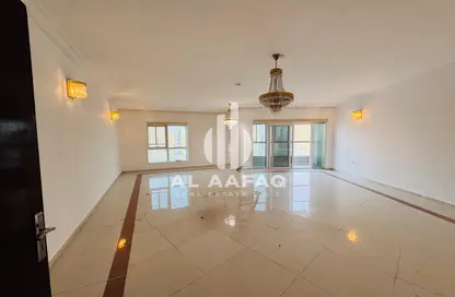 Apartment - 3 Bedrooms - 4 Bathrooms for rent in Al Khan Lagoon - Al Khan - Sharjah