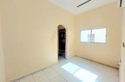 Apartment - 2 Bedrooms - 2 Bathrooms for rent in Al Khrais - Al Jimi - Al Ain