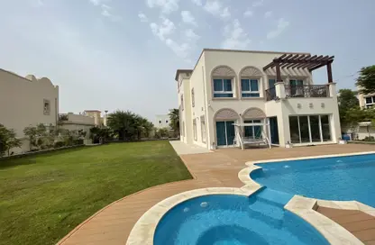 Villa - 2 Bedrooms - 4 Bathrooms for rent in District 7A - Jumeirah Village Triangle - Dubai