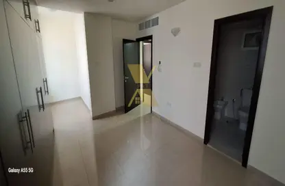 Apartment - 3 Bedrooms - 3 Bathrooms for rent in Ghalia Tower - Al Hosn - Al Khalidiya - Abu Dhabi