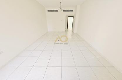 Apartment - 3 Bedrooms - 3 Bathrooms for rent in Taliatela Street - Al Nahda - Sharjah