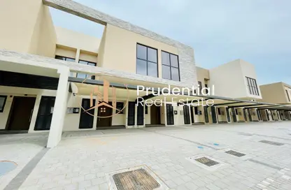 Townhouse - 3 Bedrooms - 3 Bathrooms for rent in Aldhay at Bloom Gardens - Bloom Gardens - Al Salam Street - Abu Dhabi