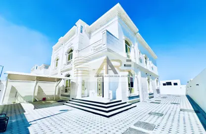 Villa - 5 Bedrooms - 7 Bathrooms for rent in Al Hooshi Villas - Hoshi - Al Badie - Sharjah