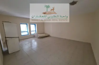 Apartment - 2 Bedrooms - 2 Bathrooms for rent in Abu shagara Building 2 - Budaniq - Al Qasimia - Sharjah