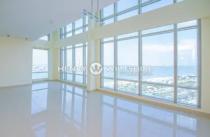 Apartment - 2 Bedrooms - 3 Bathrooms for rent in Nation Towers - Corniche Road - Abu Dhabi