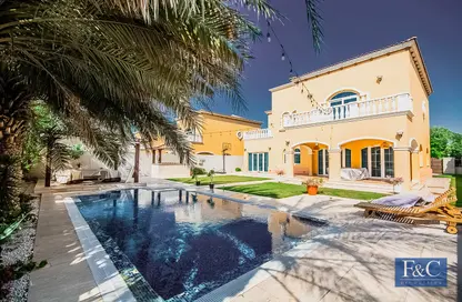 Villa - 5 Bedrooms - 6 Bathrooms for rent in Jumeirah Park Homes - Jumeirah Park - Dubai