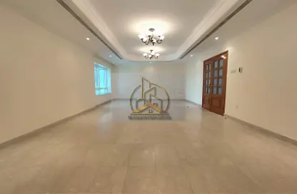 Apartment - 3 Bedrooms - 4 Bathrooms for rent in Al Falah Street - City Downtown - Abu Dhabi