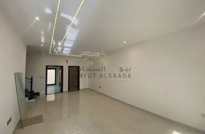 Townhouse - 5 Bedrooms - 7 Bathrooms for rent in Al Zaheya Gardens - Al Zahya - Ajman