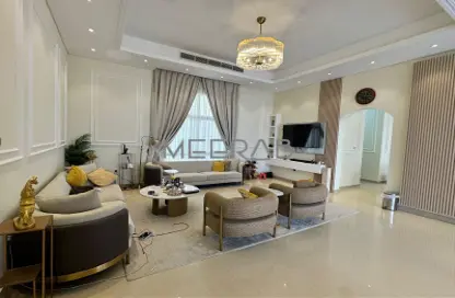 Villa - 4 Bedrooms - 4 Bathrooms for rent in Al Aweer 1 - Al Aweer - Dubai