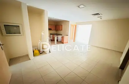 Apartment - 1 Bedroom - 2 Bathrooms for rent in Axis Residence - Dubai Silicon Oasis - Dubai