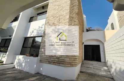 Villa - 3 Bedrooms - 4 Bathrooms for rent in Cornich Al Khalidiya - Al Khalidiya - Abu Dhabi