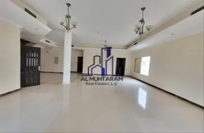 Apartment - 5 Bedrooms - 6 Bathrooms for rent in Al Naseriya - Al Sharq - Sharjah