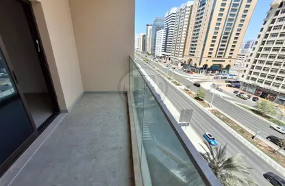 Apartment - 3 Bedrooms - 4 Bathrooms for rent in Jumeira Tower - Al Najda Street - Abu Dhabi