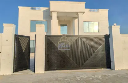 Villa - 6 Bedrooms for sale in Madinat Al Riyad - Abu Dhabi