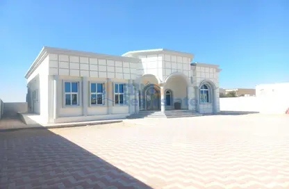 Villa - 3 Bedrooms - 5 Bathrooms for rent in Al Rahmaniya - Sharjah